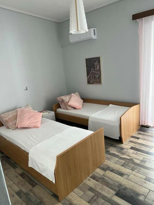 Myrto-Apartments-Atene Esterno foto