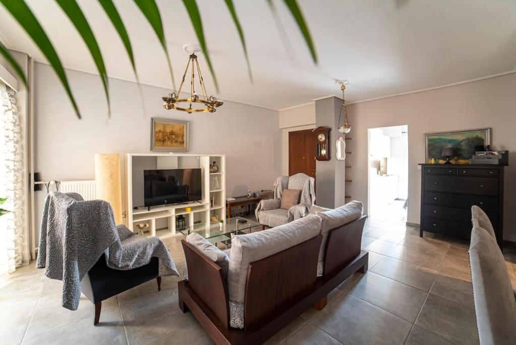Myrto-Apartments-Atene Esterno foto